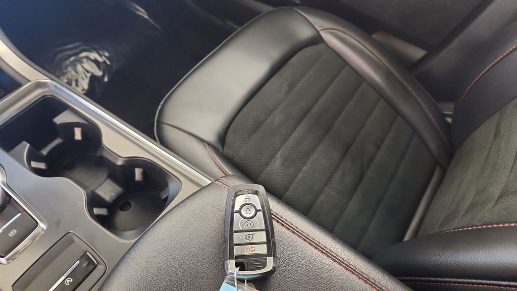 Certified 2024 Ford Edge ST-Line image 23