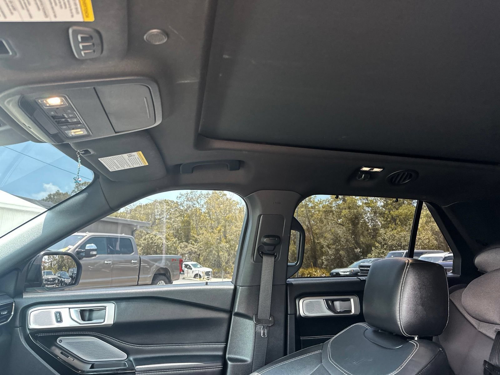 Certified 2022 Ford Explorer ST w/ Equipment Group 401A AWD/4WD image 8