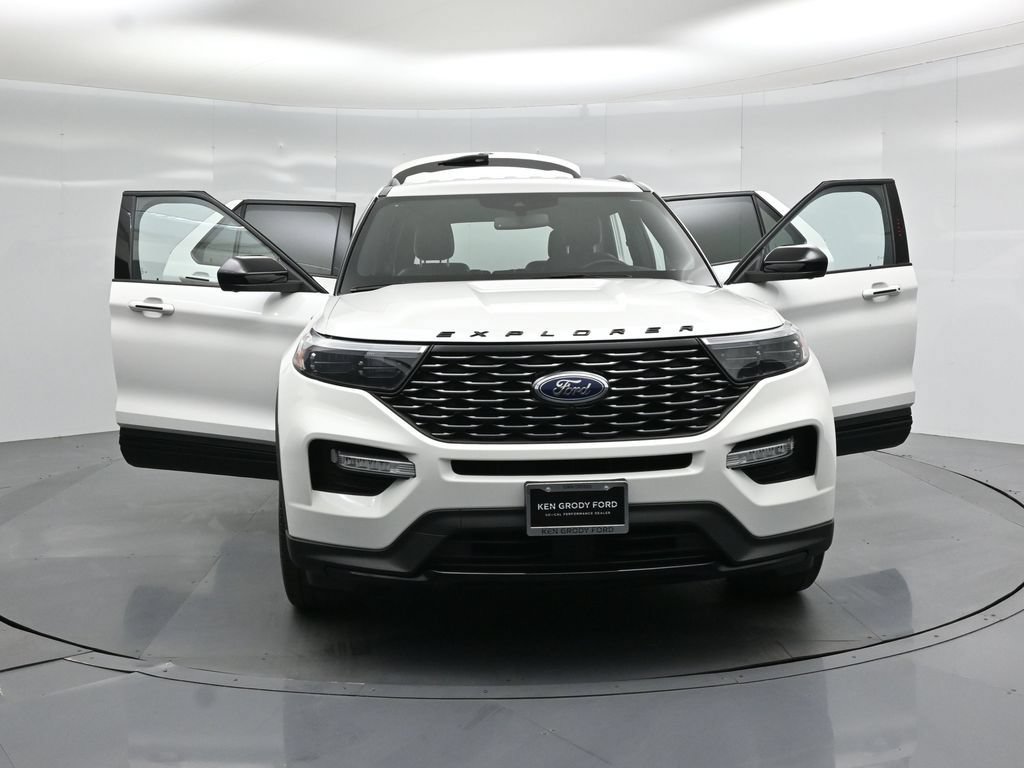 Certified 2023 Ford Explorer ST-Line w/ Class IV Trailer Tow Package RWD image 33