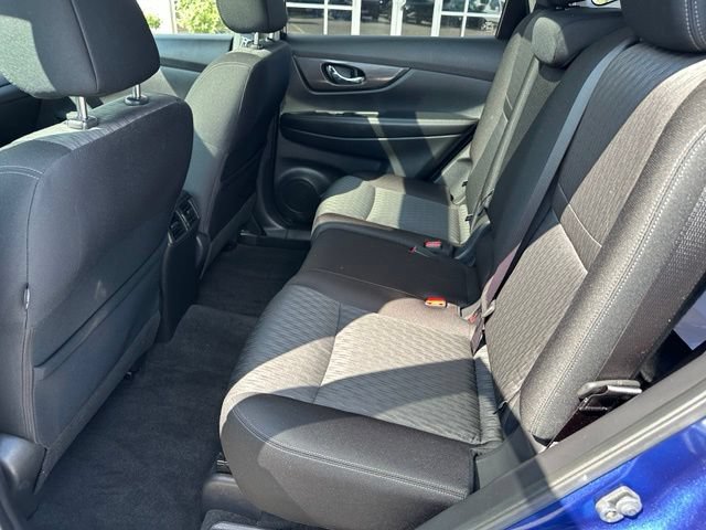 Used 2020 Nissan Rogue SV w/ Sun & Sound Touring Package AWD/4WD image 14