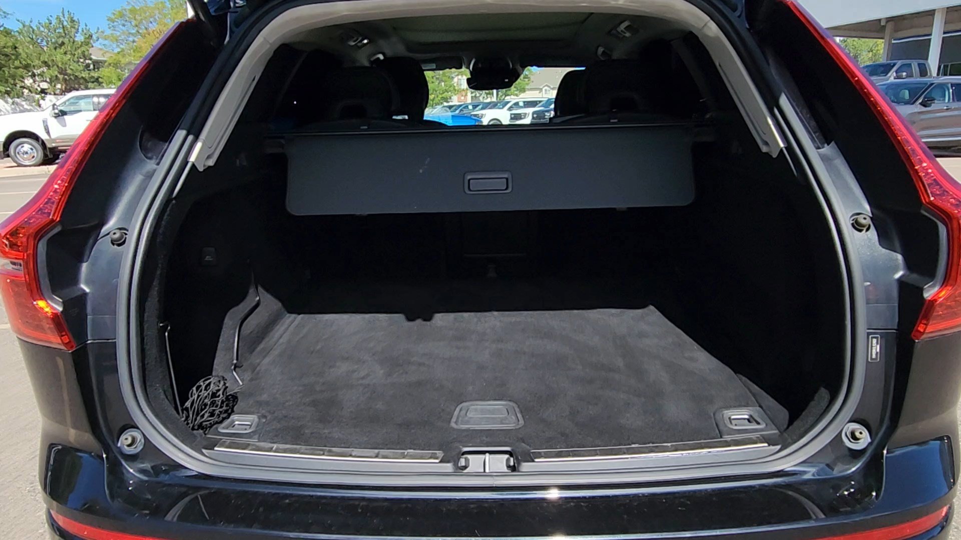 Used 2020 Volvo XC60 T5 Momentum AWD/4WD image 39