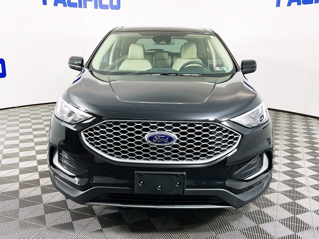 Certified 2024 Ford Edge SEL AWD/4WD image 3