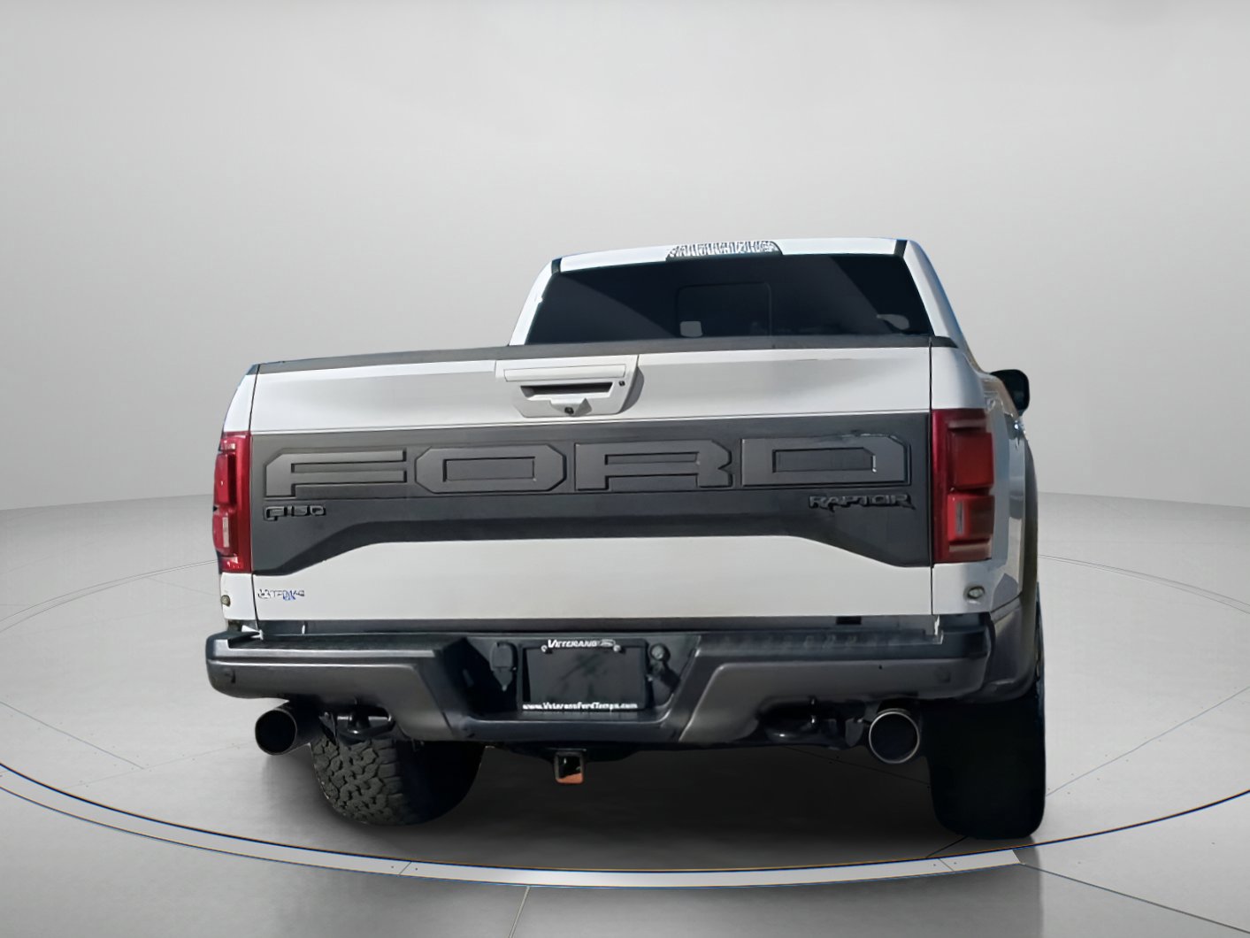 Certified 2019 Ford F150 Raptor w/ Equipment Group 802A Luxury image 17