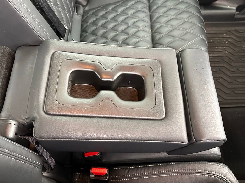 Used 2022 Mitsubishi Outlander SEL AWD/4WD image 19