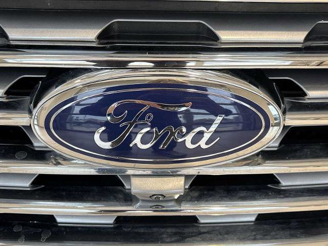 Certified 2022 Ford Edge Titanium w/ Equipment Group 301A image 30