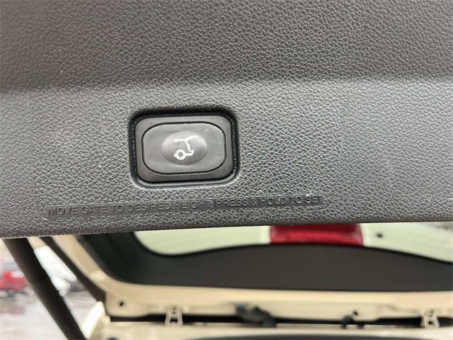 Certified 2018 Ford Explorer XLT w/ Equipment Group 202A image 13