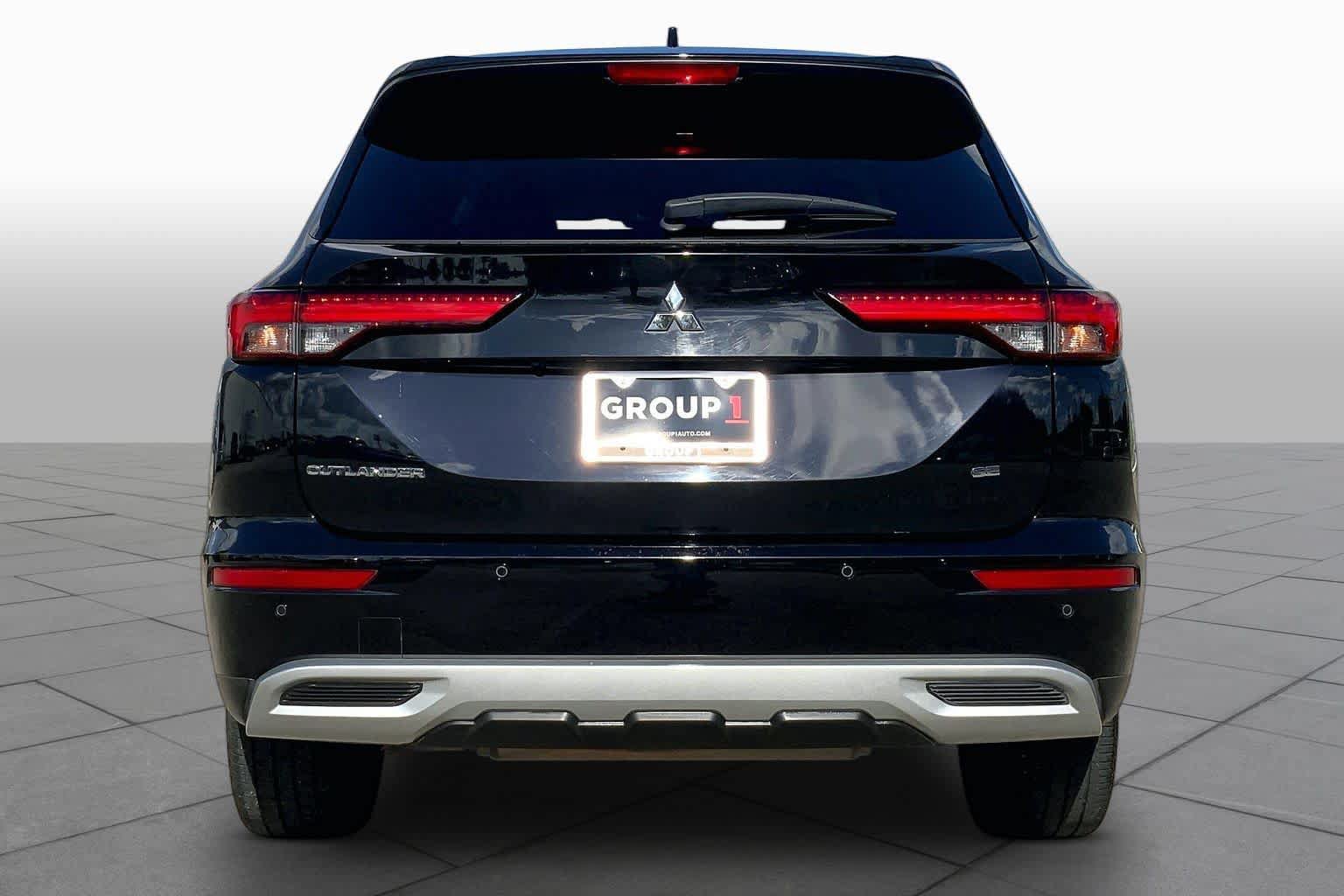 Used 2022 Mitsubishi Outlander SE FWD image 5