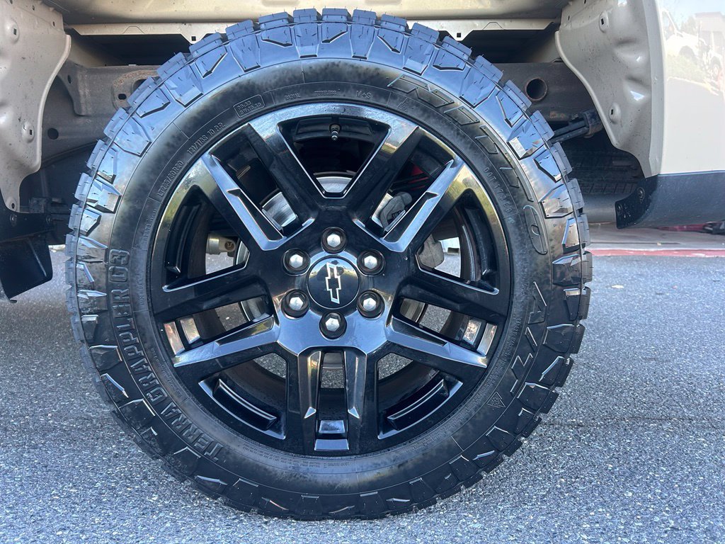 Used 2023 Chevrolet Silverado 1500 LT Trail Boss w/ LPO, Dark Essentials Package AWD/4WD image 33