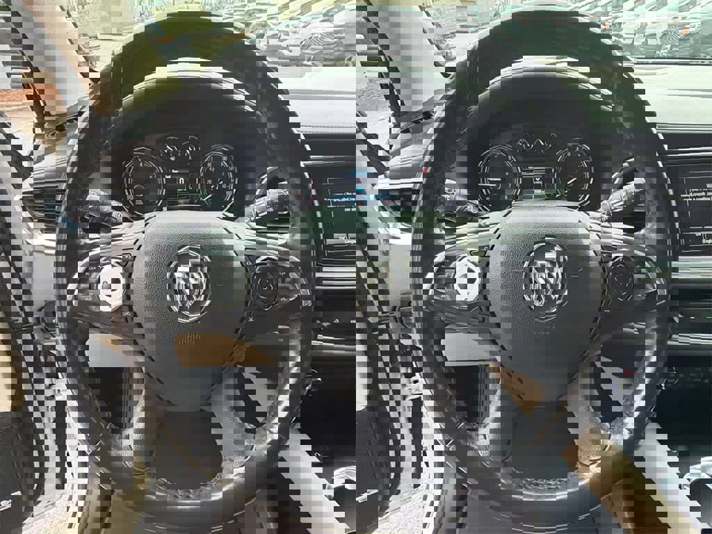 Used 2018 Buick Enclave Premium image 24