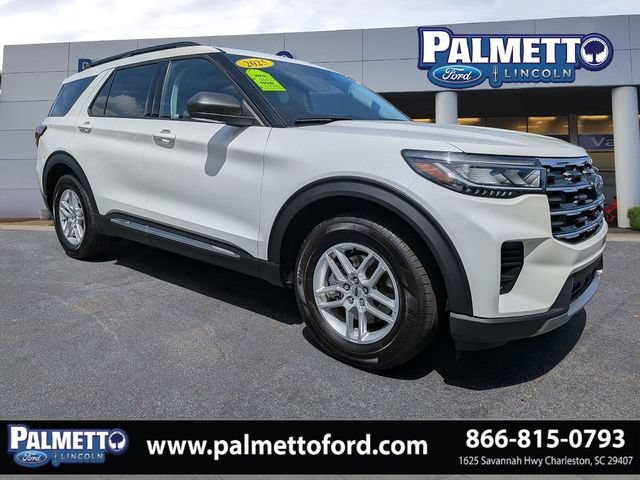 Certified 2025 Ford Explorer Active RWD image 1