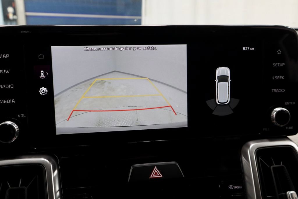 Used 2023 Kia Sorento S w/ Panoramic Sunroof Package image 9