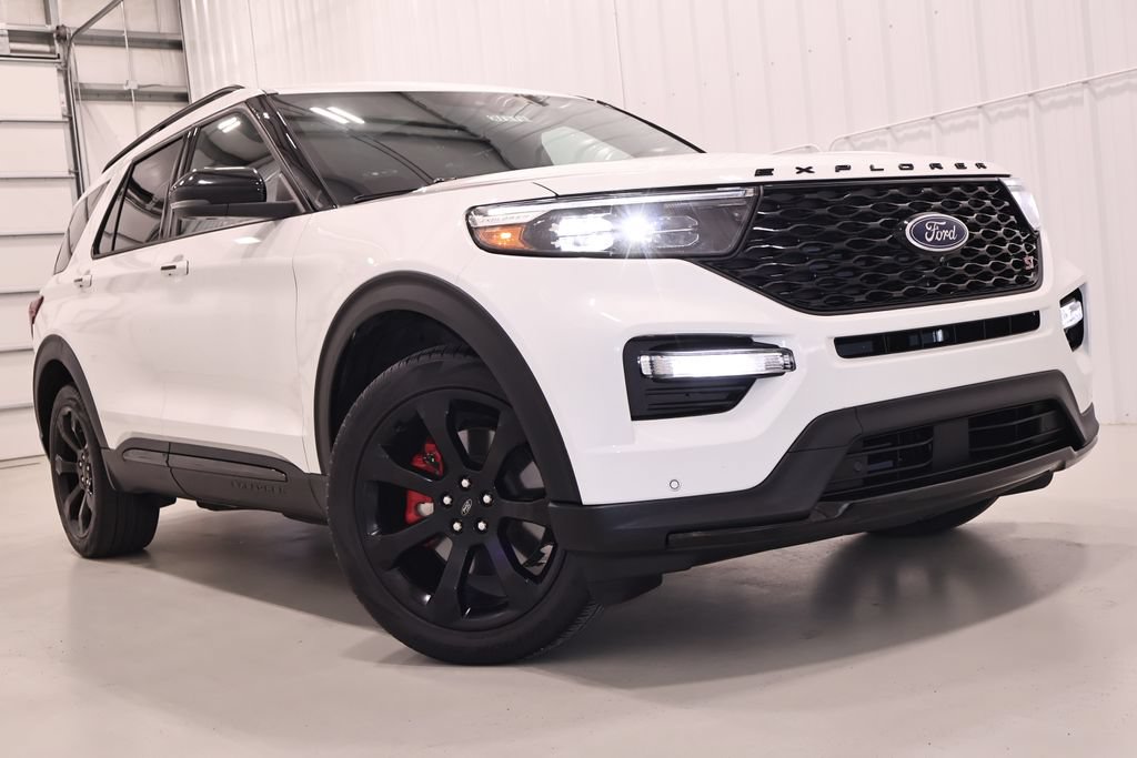 Certified 2022 Ford Explorer ST w/ Equipment Group 401A AWD/4WD image 53