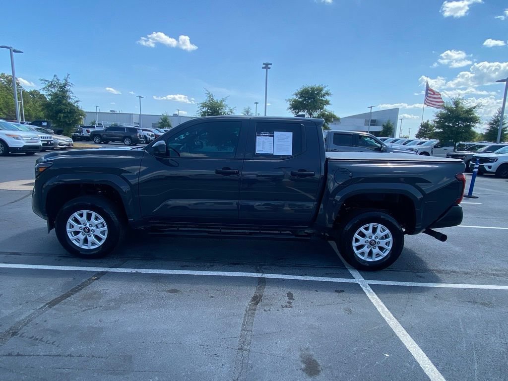 Used 2025 Toyota Tacoma SR RWD image 4