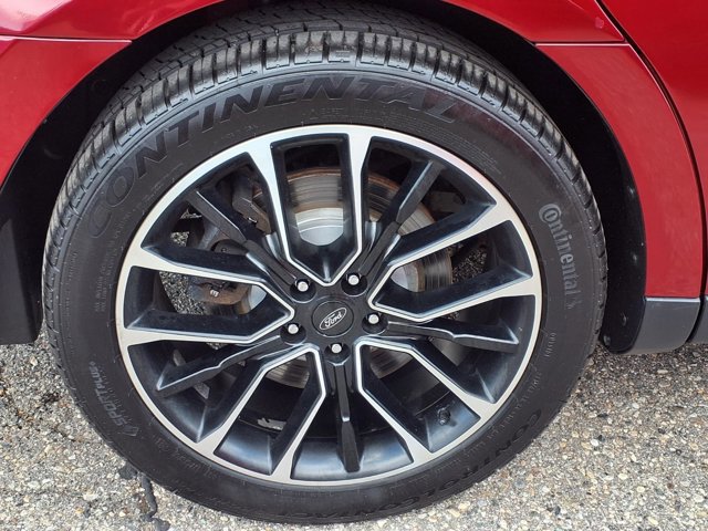 Certified 2019 Ford Taurus SHO AWD/4WD image 28