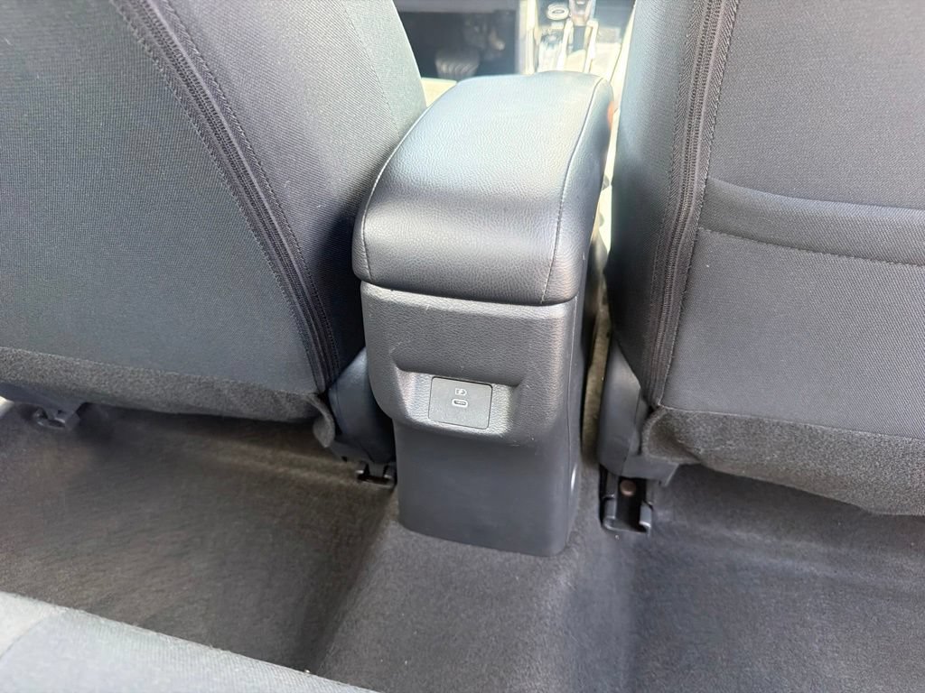 Used 2024 Nissan Versa SR FWD image 46