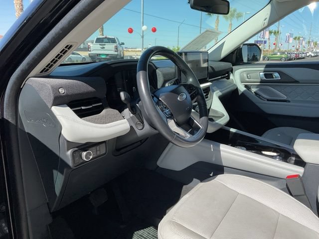 Certified 2025 Ford Explorer Platinum w/ Ultimate Package AWD/4WD image 14