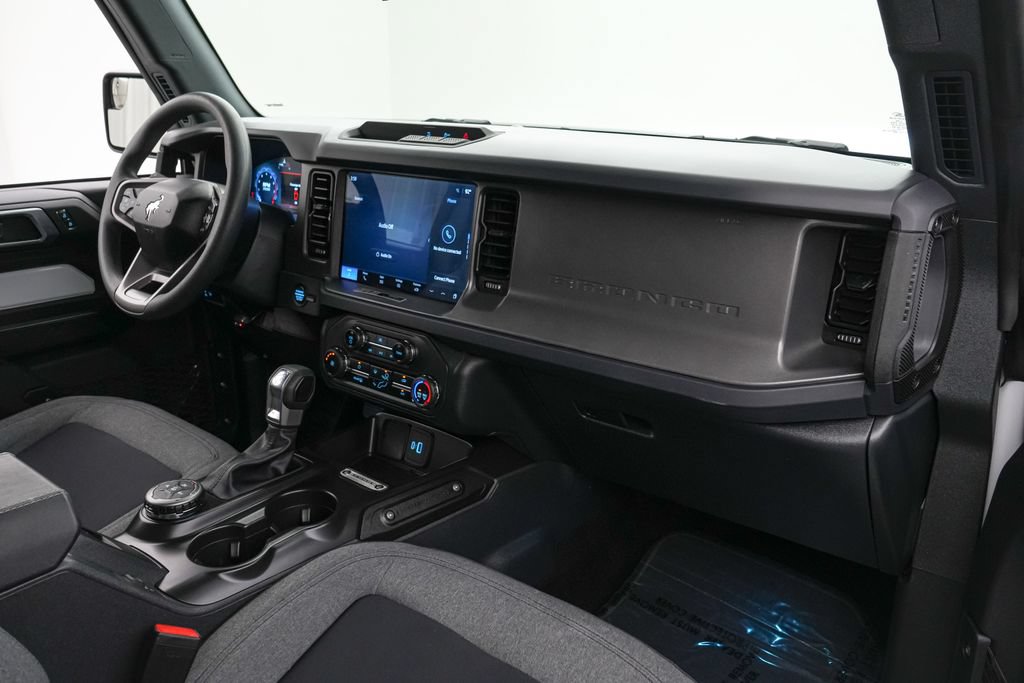Certified 2025 Ford Bronco 2-Door AWD/4WD image 32