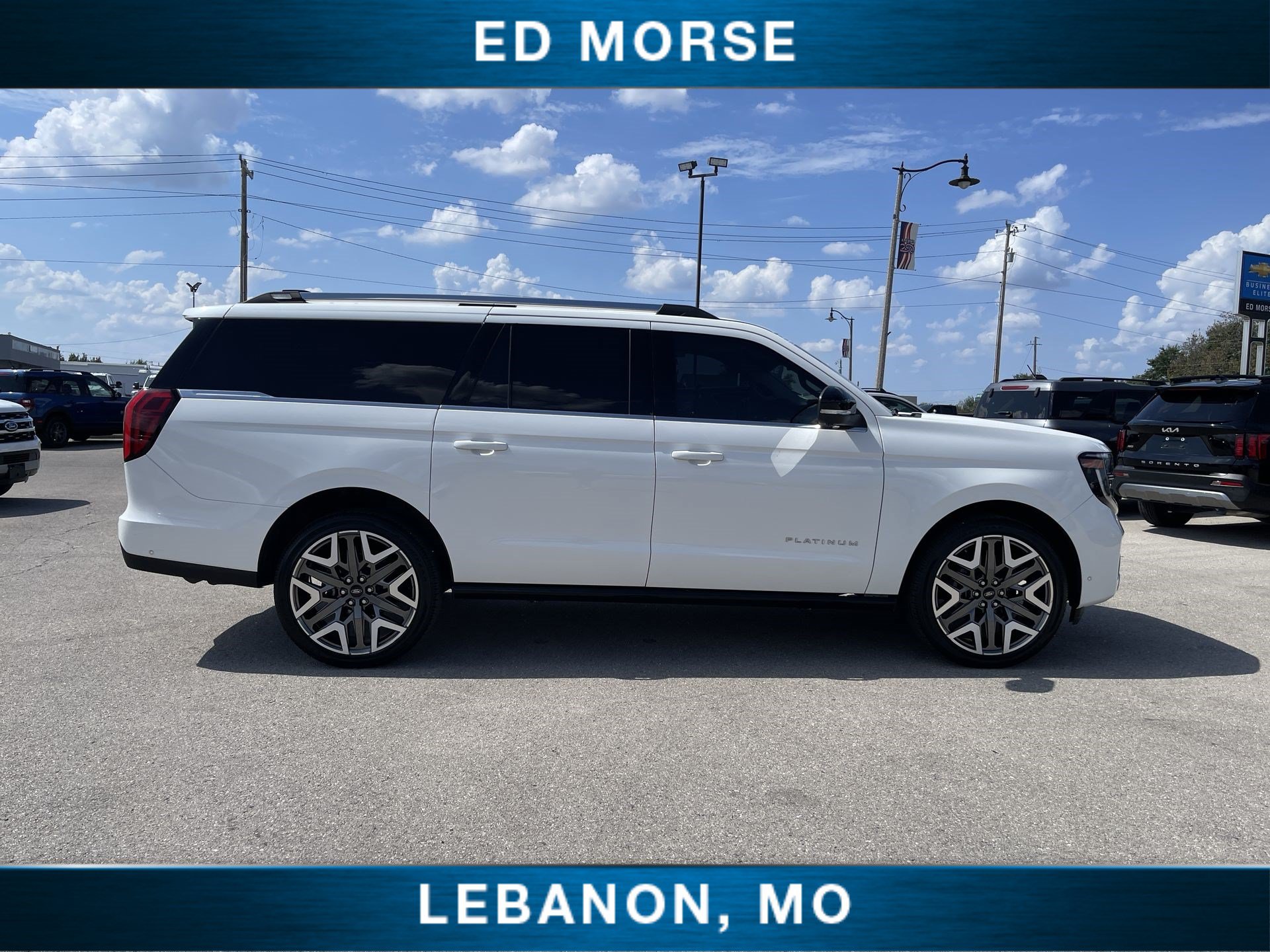 Certified 2025 Ford Expedition Max Platinum w/ Platinum Ultimate Package AWD/4WD image 9