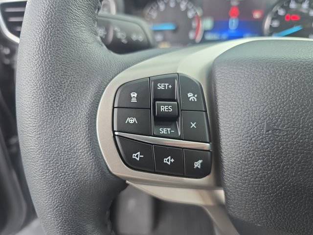 Certified 2024 Ford Explorer XLT w/ Equipment Group 202A AWD/4WD image 18