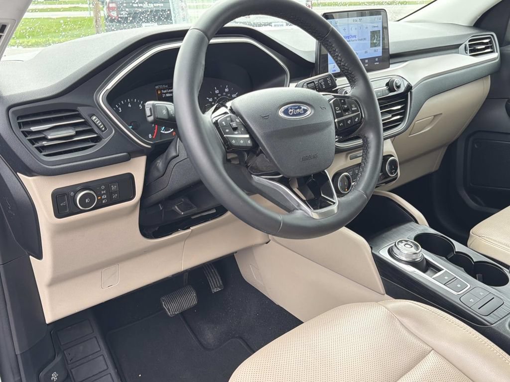 Certified 2022 Ford Escape SEL FWD image 11