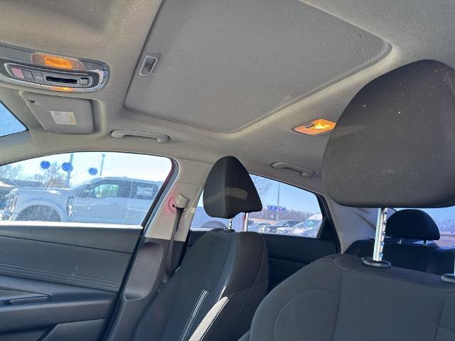 Used 2024 Hyundai Elantra SEL w/ Convenience Package image 14