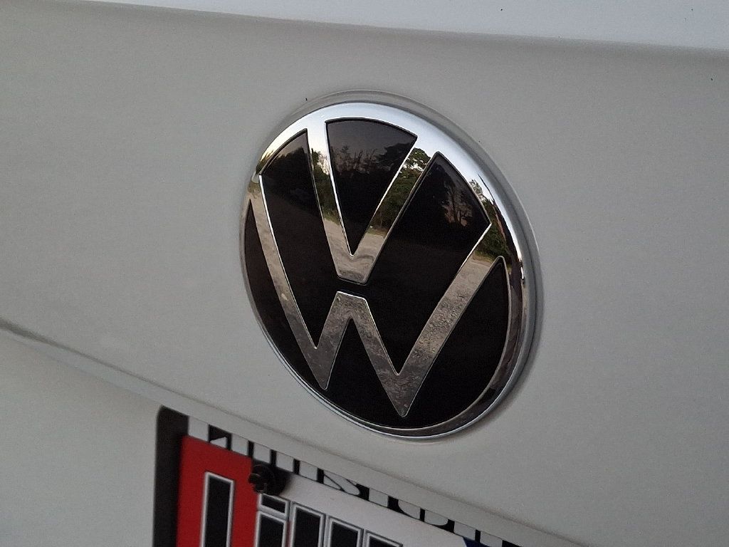 Used 2022 Volkswagen Taos SE AWD/4WD image 32