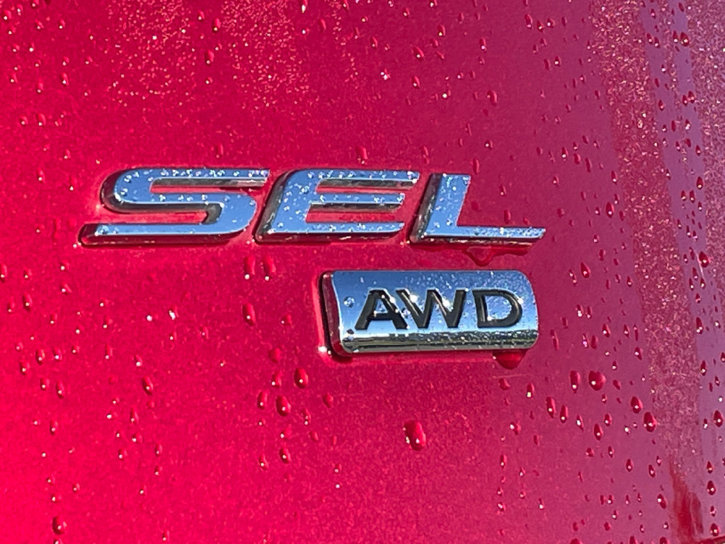 Certified 2018 Ford Edge SEL w/ Equipment Group 201A AWD/4WD image 18