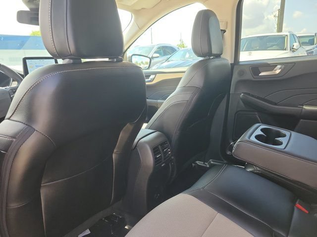 Certified 2022 Ford Escape Titanium w/ Titanium Premium Package FWD image 16