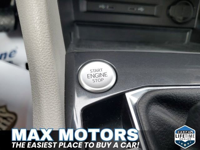 Used 2023 Volkswagen Tiguan SE image 29