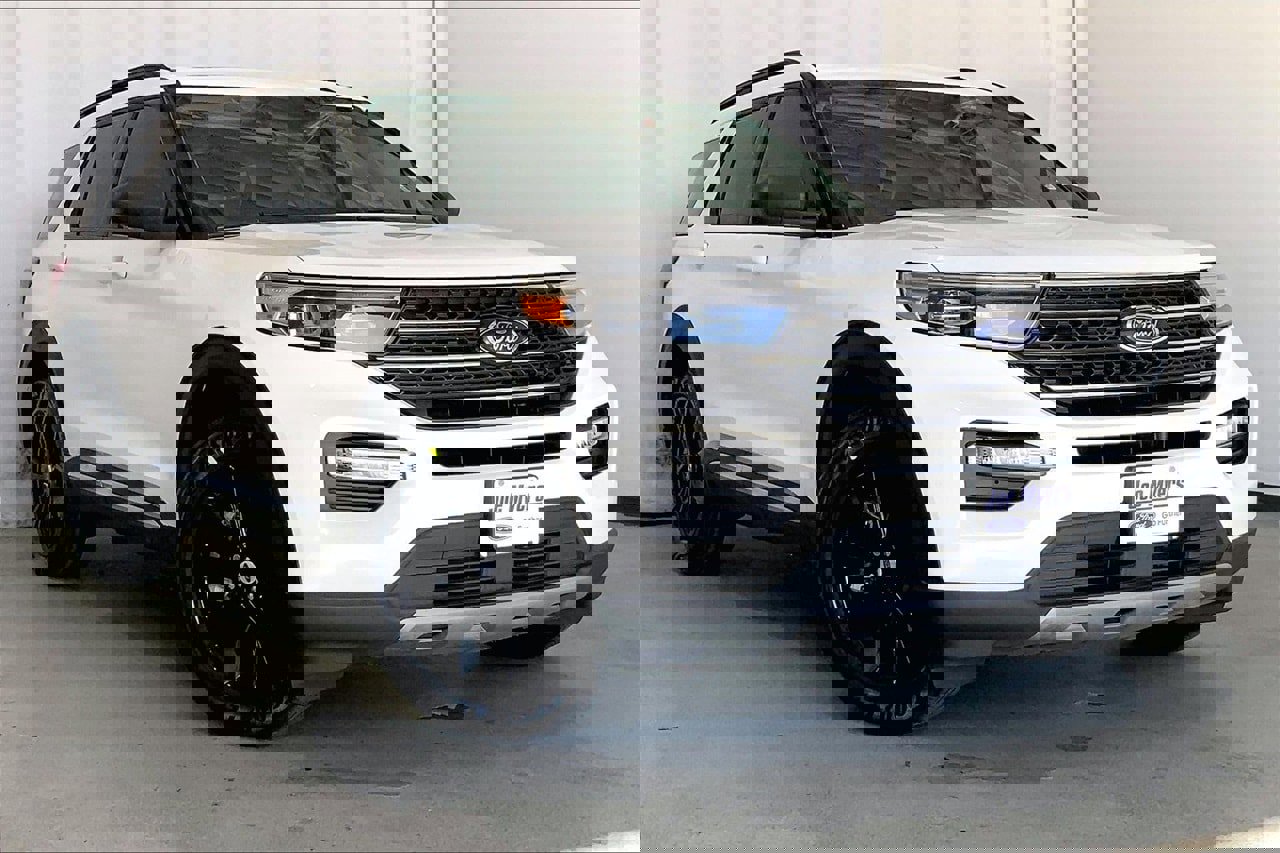 Certified 2023 Ford Explorer XLT w/ Equipment Group 202A image 1