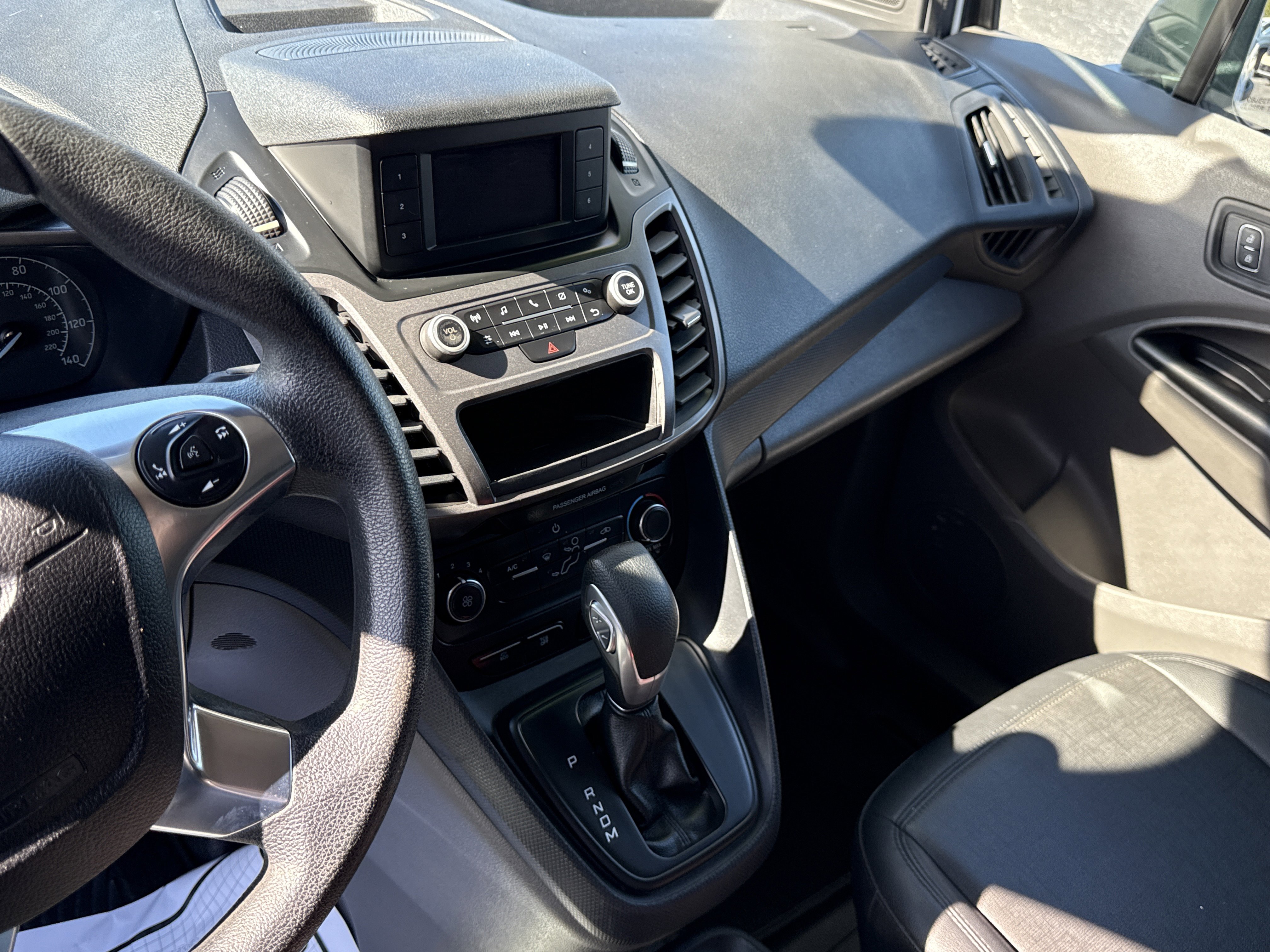 Certified 2020 Ford Transit Connect XL image 11