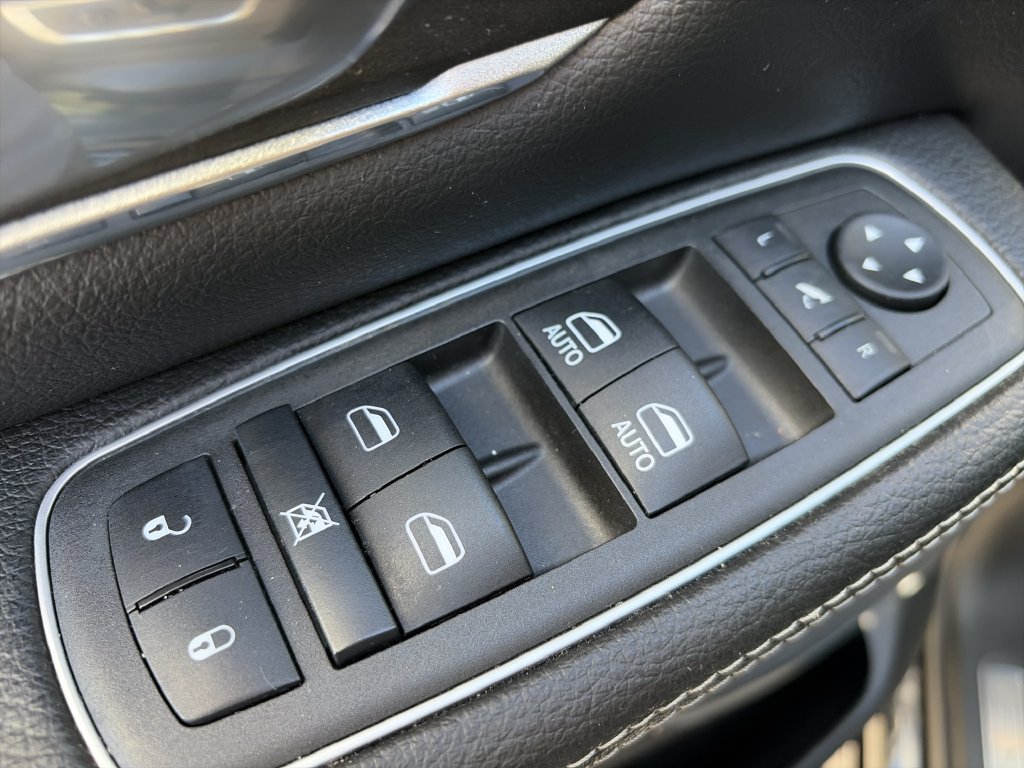 Used 2022 RAM 1500 Laramie RWD image 18