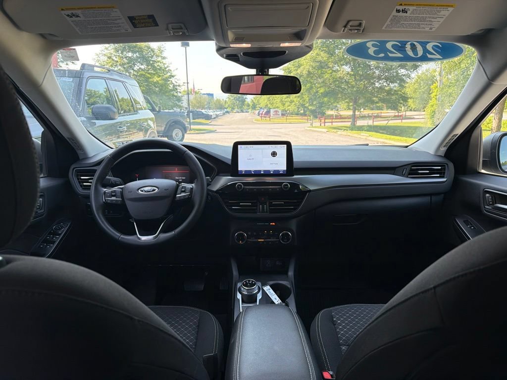 Certified 2023 Ford Escape Active AWD/4WD image 41