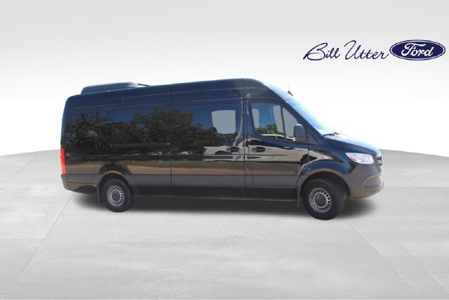 Used 2025 Mercedes-Benz Sprinter 2500 image 4