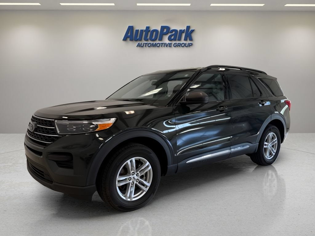 Certified 2023 Ford Explorer XLT w/ Class IV Trailer Tow Package AWD/4WD image 3