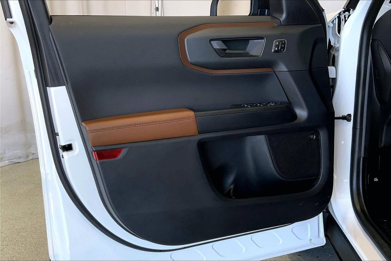 Certified 2024 Ford Bronco Sport Badlands w/ Premium Package image 26