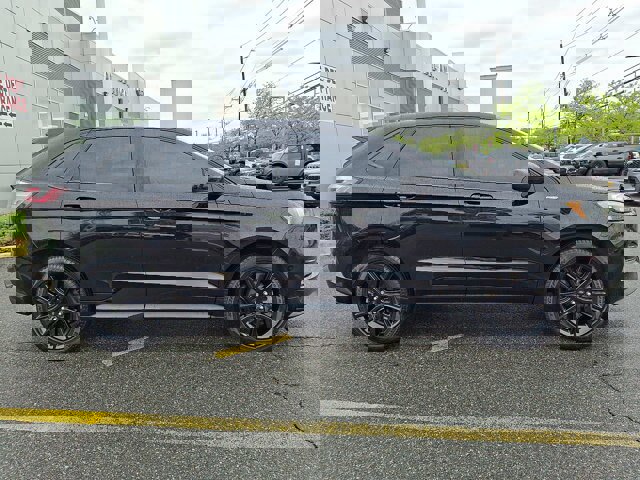 Certified 2022 Ford Edge ST-Line AWD/4WD image 5