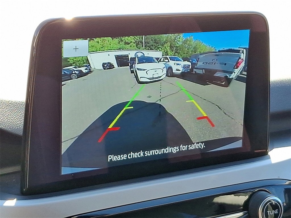 Certified 2022 Ford Escape SE w/ SE Sport Appearance Package image 19