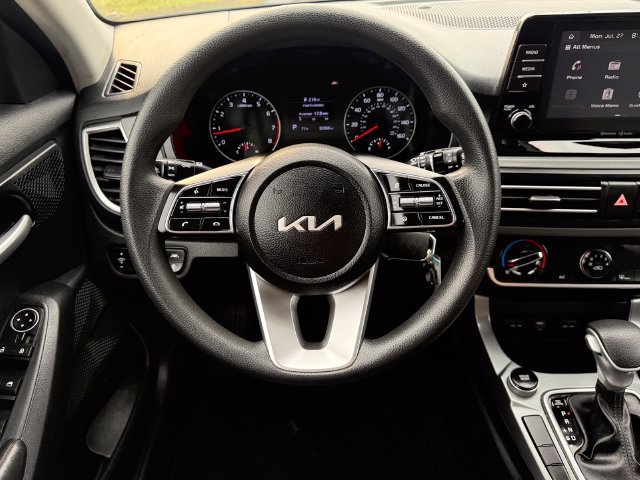 Used 2023 Kia Seltos LX AWD/4WD image 27