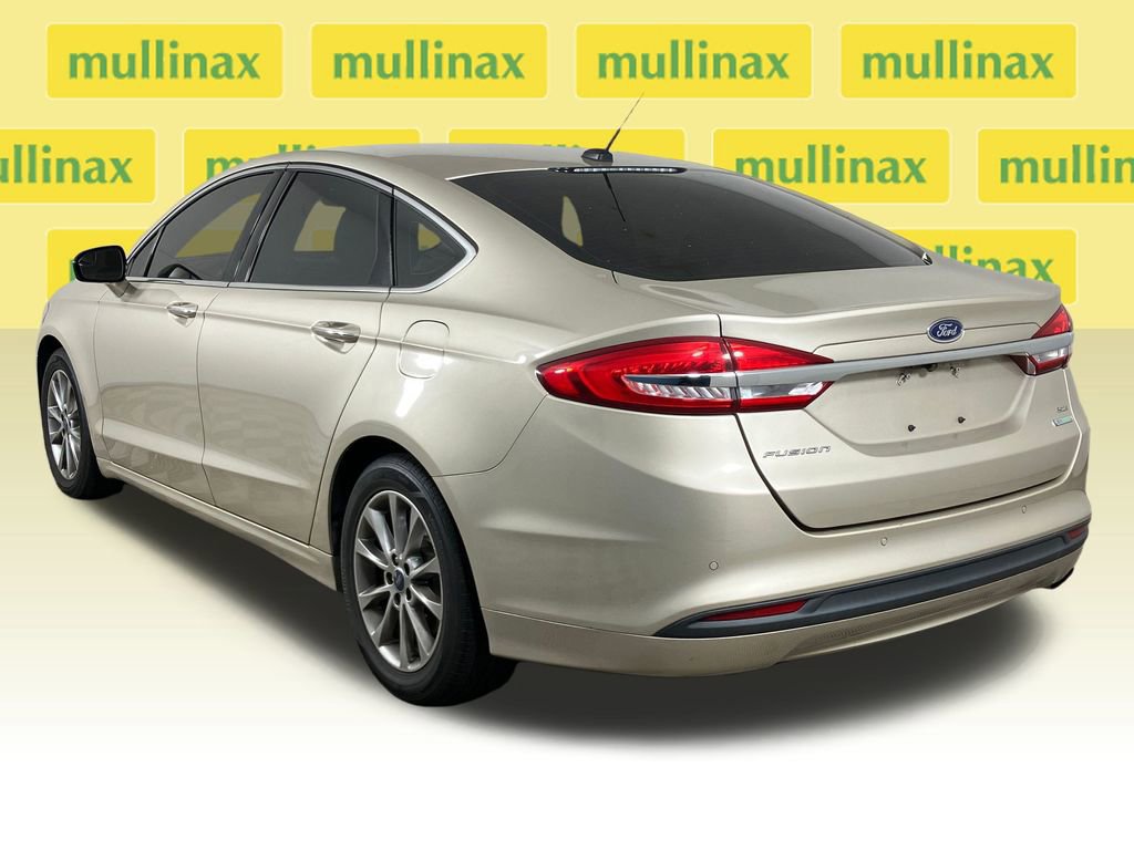 Certified 2017 Ford Fusion SE w/ Fusion SE Technology Package image 3
