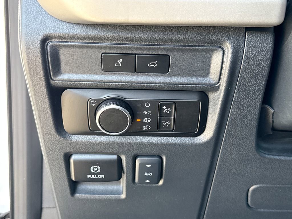 Certified 2024 Ford Expedition Max XLT image 14