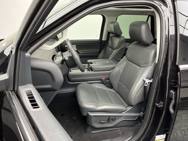 Certified 2025 Ford Expedition Max Active AWD/4WD image 13