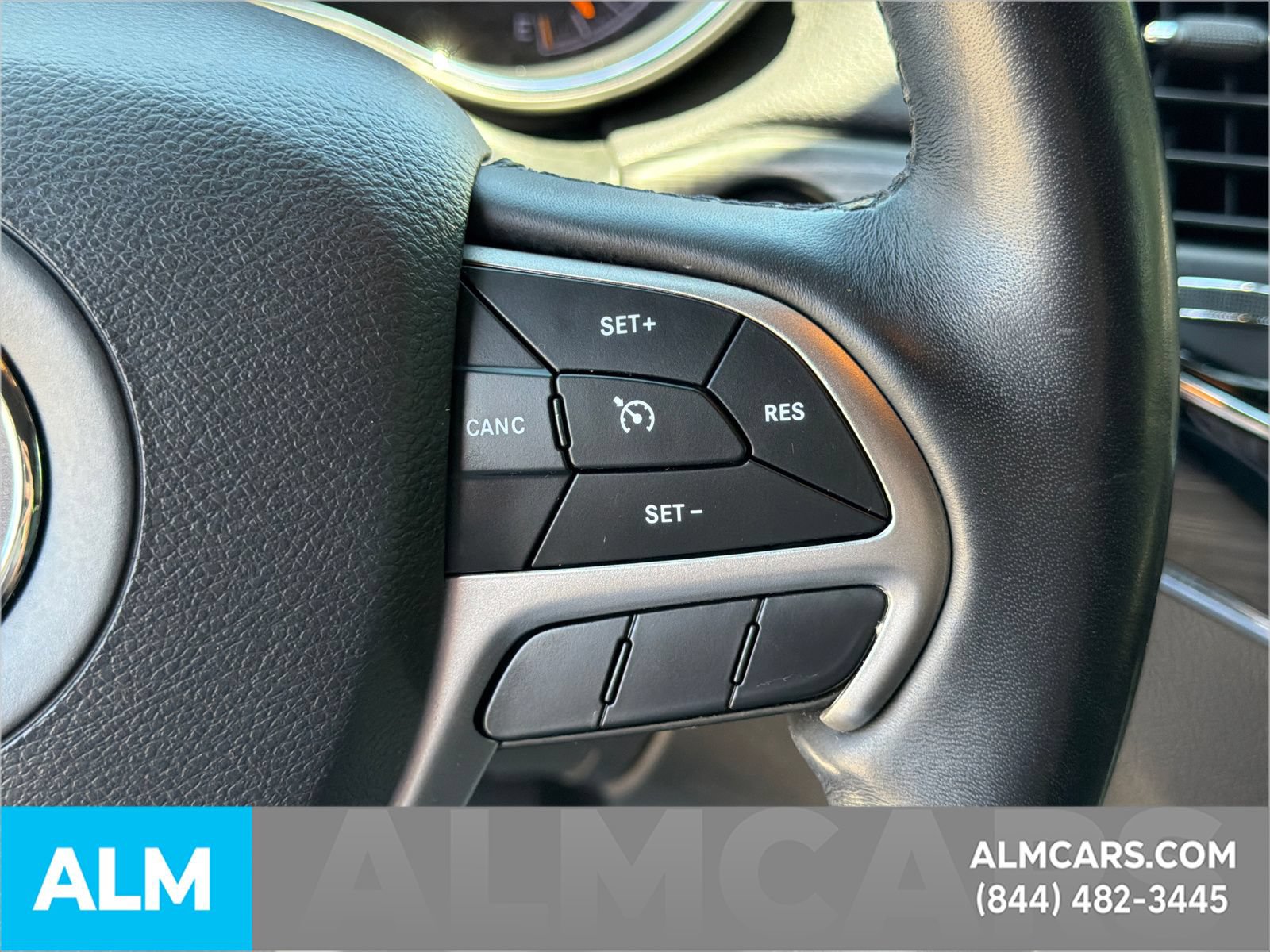 Used 2020 Jeep Grand Cherokee Limited AWD/4WD image 30