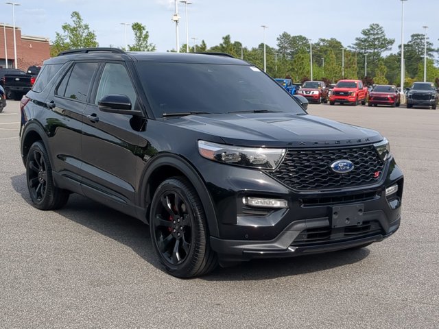 Certified 2024 Ford Explorer ST w/ Equipment Group 401A AWD/4WD image 2