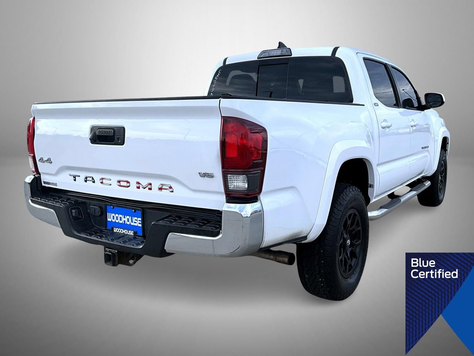 Used 2019 Toyota Tacoma SR5 AWD/4WD image 5