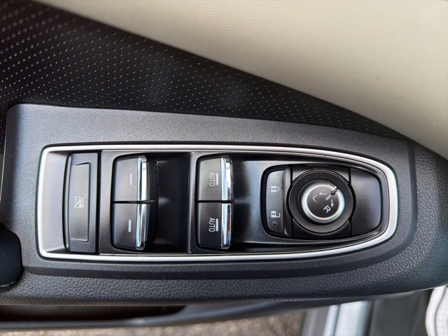 Used 2019 Subaru Ascent Limited w/ Popular Package #3 image 10