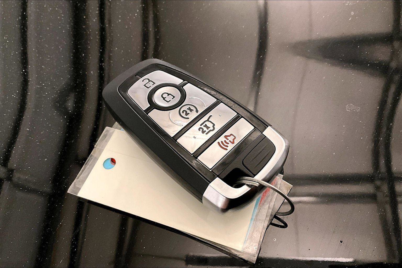 Certified 2023 Ford Explorer Limited w/ Limited Technology Package image 9