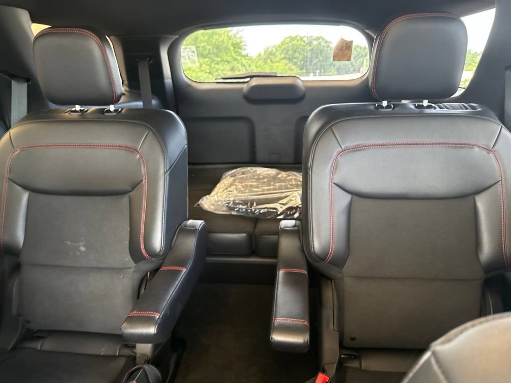 Certified 2024 Ford Explorer ST-Line w/ Class IV Trailer Tow Package AWD/4WD image 27