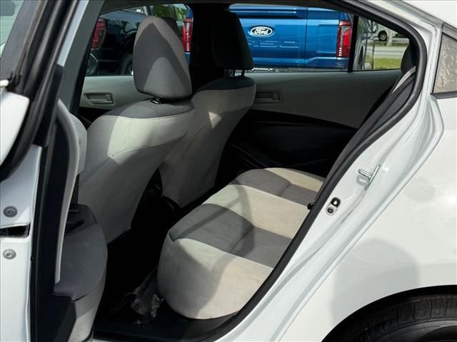 Used 2023 Toyota Corolla LE FWD image 13