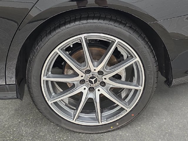 Used 2023 Mercedes-Benz E 350 4MATIC Sedan image 33